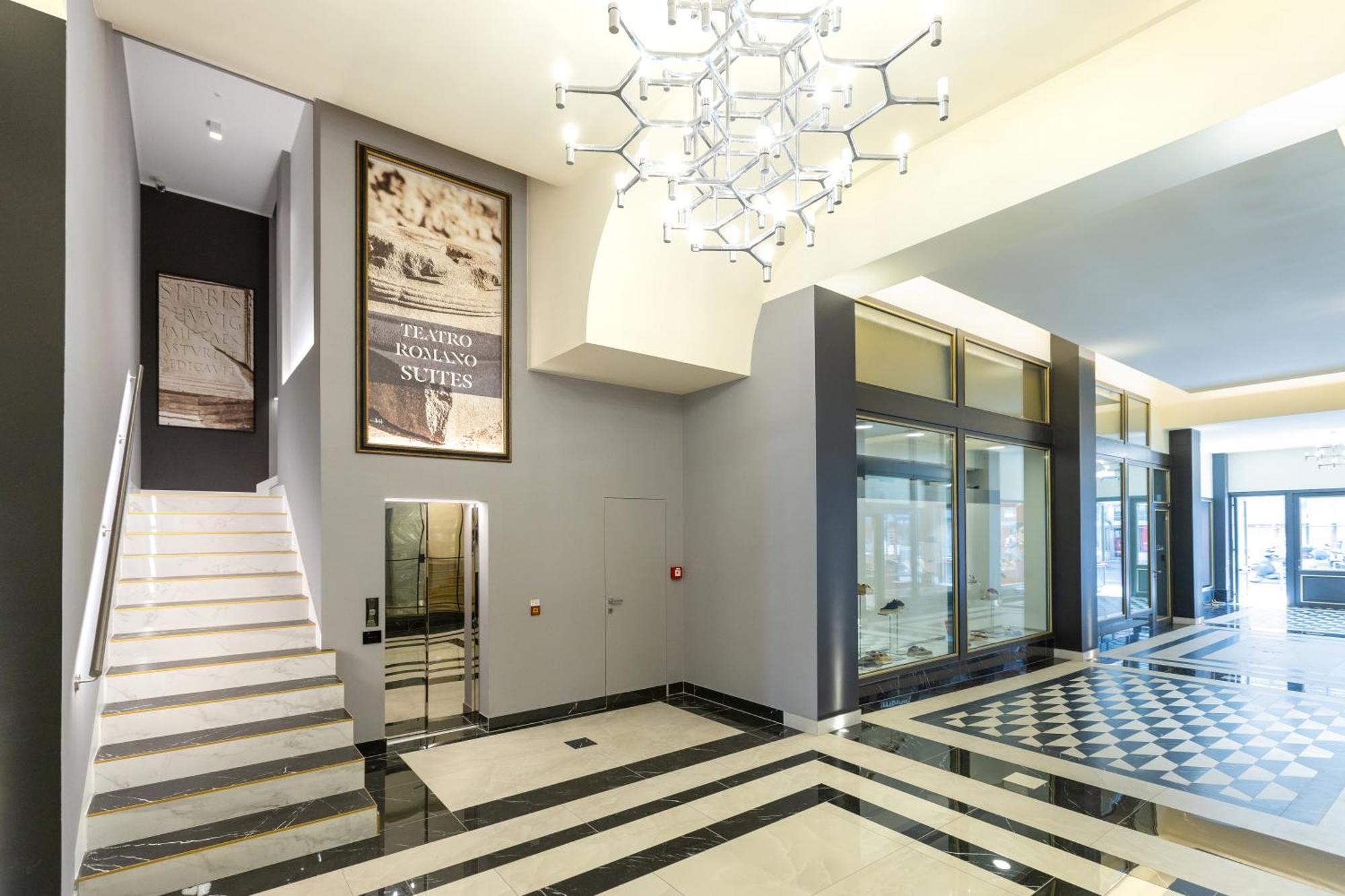 Teatro Romano Exclusive Suites Trieste Ngoại thất bức ảnh