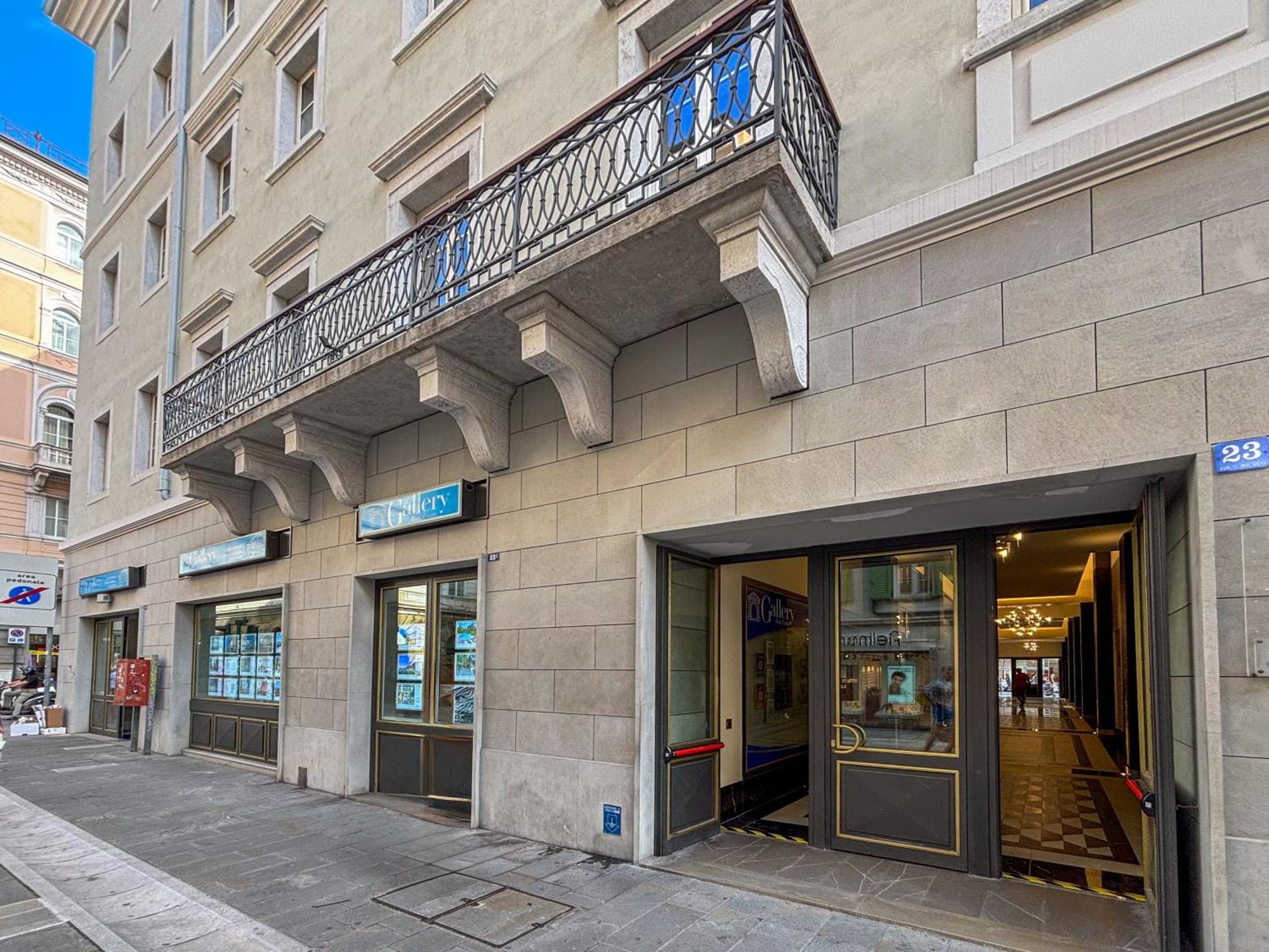 Teatro Romano Exclusive Suites Trieste Ngoại thất bức ảnh