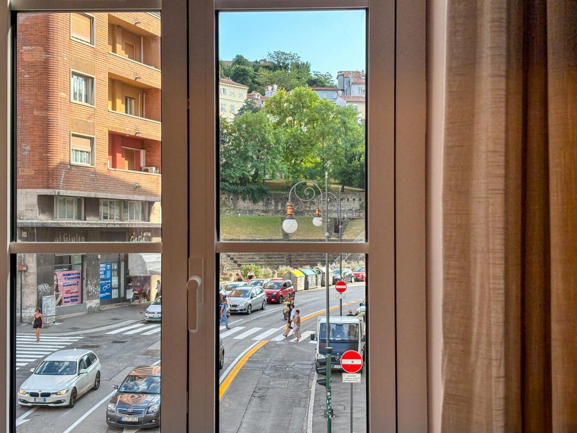 Teatro Romano Exclusive Suites Trieste Ngoại thất bức ảnh