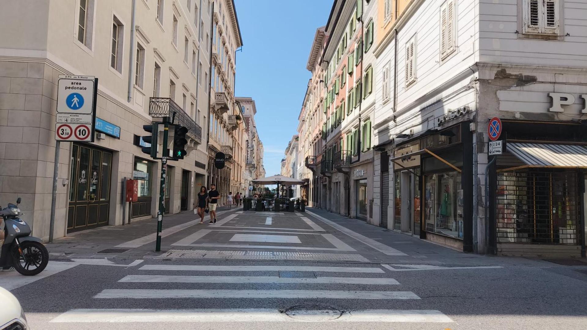 Teatro Romano Exclusive Suites Trieste Ngoại thất bức ảnh